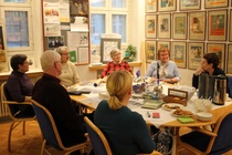 Filha ry 26.10.2017. Helsingin seudun jäsenillä oli myös tapaaminen valokuvanäyttelyssä Filhan tiloissa. Tarjolla oli myös kahvitus näyttely vieraille.